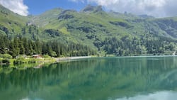 Einer der schönsten Stauseen der Schweiz: der Garichtisee, auch Mettmensee genannt, liegt auf 1622 Metern Höhe im ältesten Wildschutzgebiet Europas.