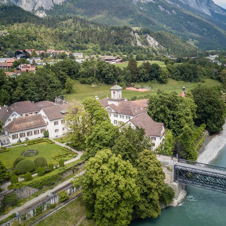 Spargelschloss Reichenau Graubünden 