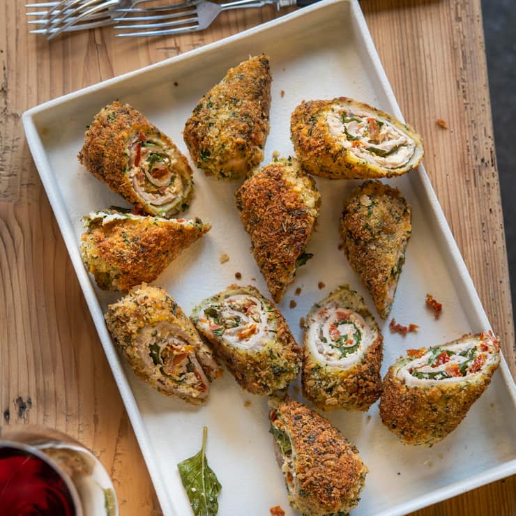 Alpsäuli-Roulade mit Ricotta und Dörrtomaten