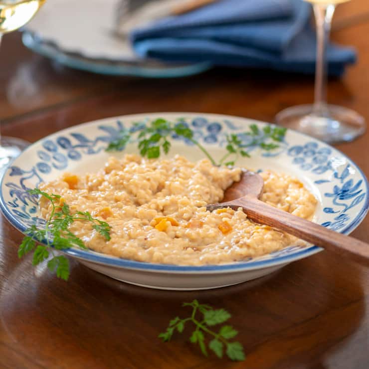 Risotto mit getrockneten Aprikosen und Aprikosensenf